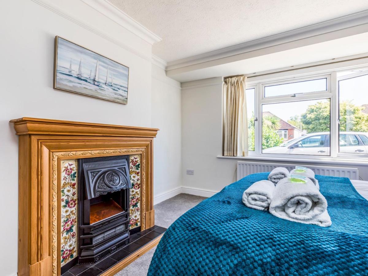 Pass The Keys Lovely Ground Floor Flat With Large Garden Chichester Exterior photo
